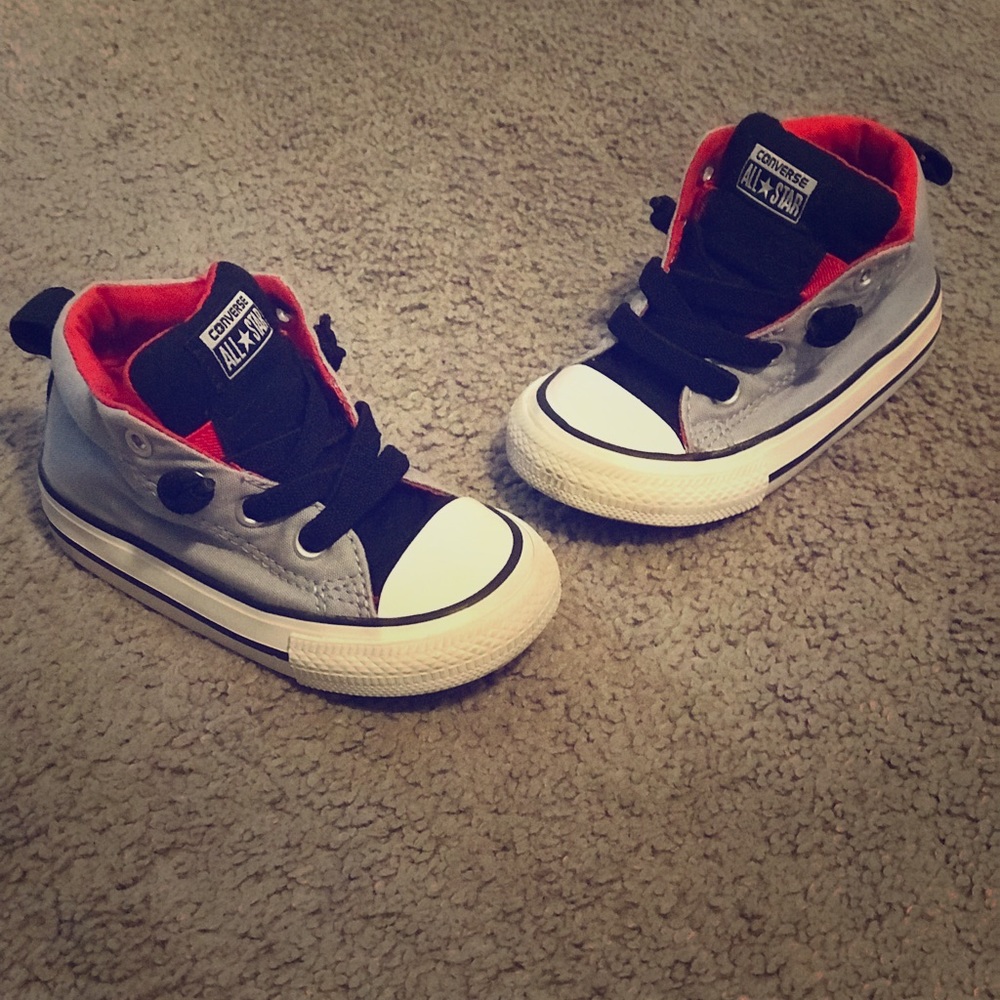 Toddler Converse size 6